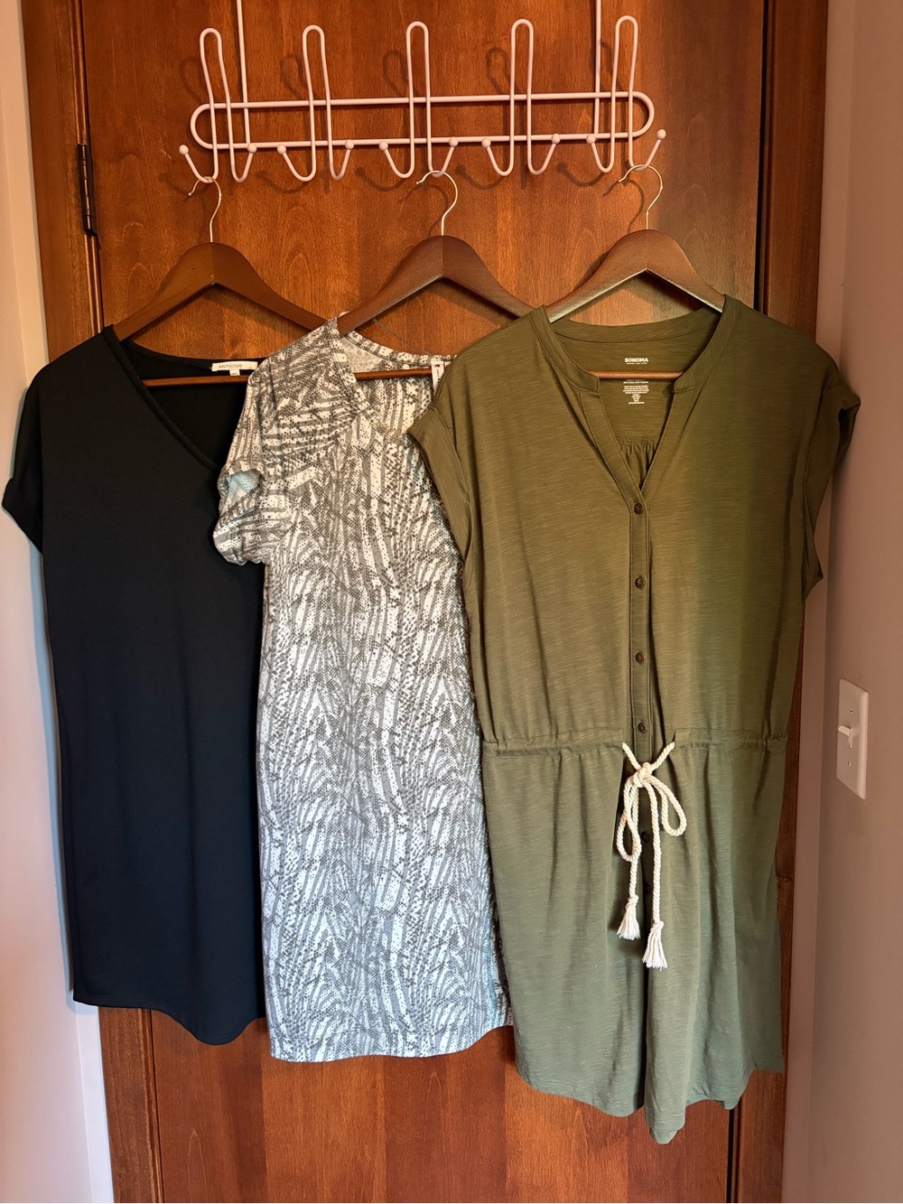 Like New Casual Neutral Mini Dress Bundle - Large